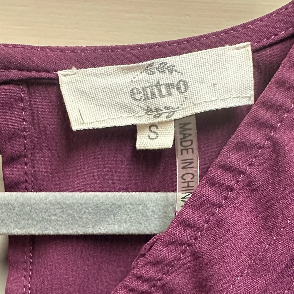 Entro Plum Ruffle V-Neck Blouse - Picture 2 of 7